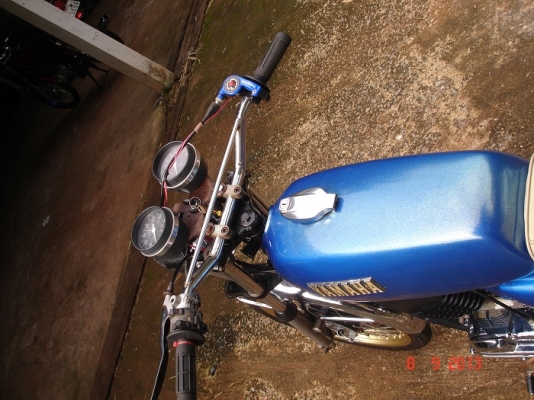 ขาย RX -100   13,500 เล่มส้ม