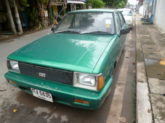 ดัสสัน b 310 ไฟเหลี่ยม 4 ประตู ดัสสัน b 310 ไฟเหลี่ยม 4 ประตู