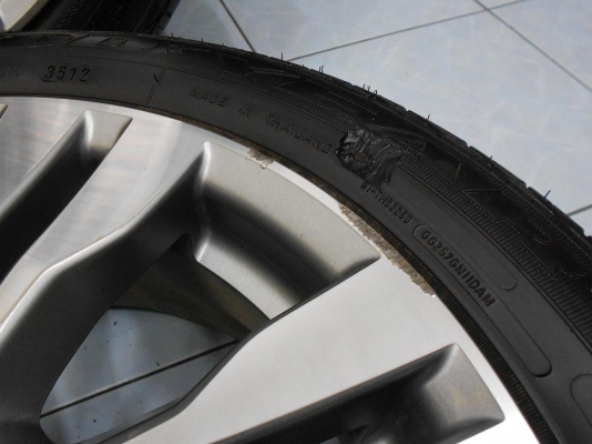 ขายล้อแม็ก Honda City รุ่นท็อปขอบ 16 พร้อมยางปลายปี 12/เทิร์นได้-ใส่ฟรีค่ะ