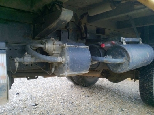 รถอีซูซุ 6 ล้อดั้ม NPR เปลื่ยนเครื่อง  120 แรงม้า ( ฝาขาว )  สนใจติดต่อ 081 - 6079515