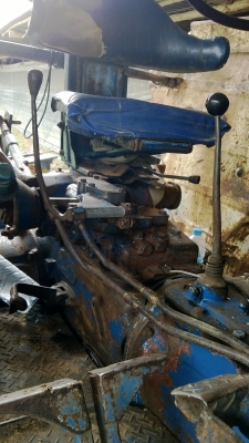 รถไถ FORD 5000 T5 รถไถ FORD 5000 T5