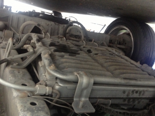 ขายรถตู้หัวจรวด ปี2003 เครื่อง2j แก๊สหัวฉีด vip เบาะ 9 ของแต่งครบ