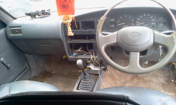 ไมตี้กะบะ4ประตู เครืองดีเซล รถใช้งานทุกวันล้อ18"  พร้อมโอน