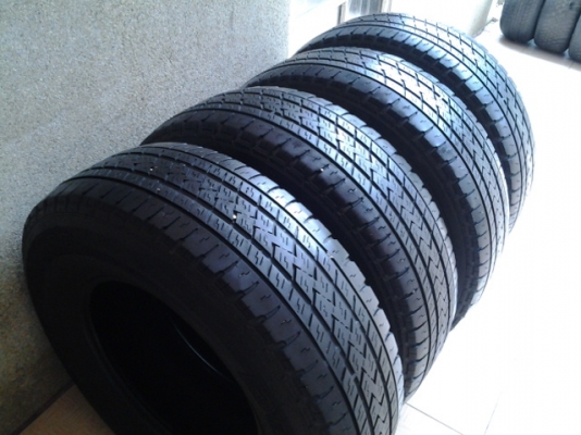 ขายยาง 265/70 ราคาประหยัด สำหรับคนจำกัดงบครับ ปี 2012 บริสโตน สภาพดีครับ