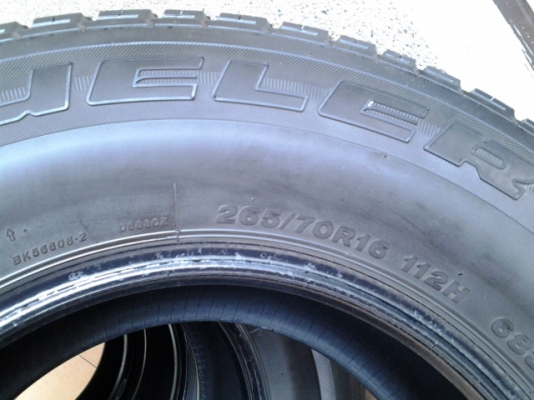 ขายยาง 265/70 ราคาประหยัด สำหรับคนจำกัดงบครับ ปี 2012 บริสโตน สภาพดีครับ