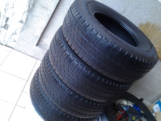 ขายยาง 265/70 ราคาประหยัด สำหรับคนจำกัดงบครับ ปี 2012 บริสโตน สภาพดีครับ