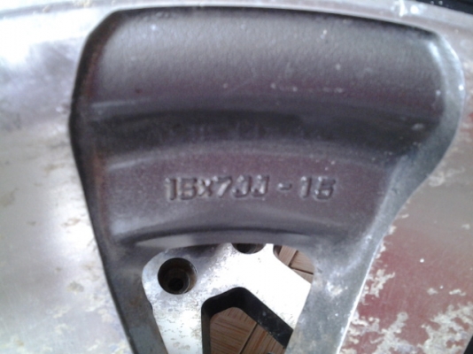 ขายแม็กซ์ Enkei 6  รู139 ออฟ-15 ขอบ15 ถูกๆ