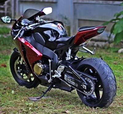 ขาย cbr 1000 ปี2008 สเป็ค USA สภาพดี อยากไปเล่นตัวอื่นบ้าง