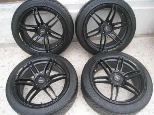 ขายล้อแม็ก Cosmis MR2 17"x7" et38 4รู100 + ยางปี 11  สนใจติดต่อเล็กคลองสามครับ (081-3747940)