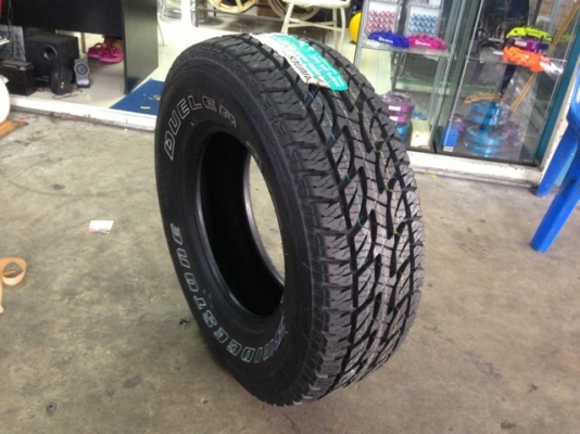 ขายยางใหม่ BRIDGESTONE AT 265/70/16 ตัวหนังสือขาว