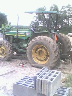 ขายรถไถ จอห์นเดียร์ 5615 - 2 เพลา เครื่อง 85 แรง เอกสารเล่มทะเบียน ผานหน้า ผาน 7 CMT