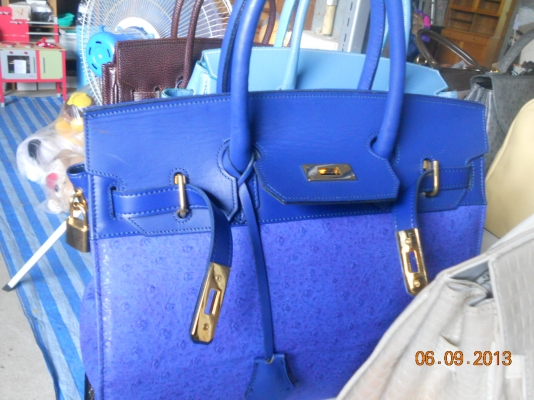 กระเป๋าผู้หญิงของแท้จากญี่ปุ่นมีผลิตที่ USA.ฝรั่งเศษ, อื่นๆ ใช้มาน้อยมากอย่างสวย หาตำหนิไม่เจอ กระเป๋าผู้หญิงของแท้จากญี่ปุ่นมีผลิตที่ USA.ฝรั่งเศษ, อื่นๆ ใช้มาน้อยมากอย่างสวย หาตำหนิไม่เจอ