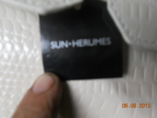 กระเป๋าผู้หญิงของแท้จากญี่ปุ่นมีผลิตที่ USA.ฝรั่งเศษ, อื่นๆ ใช้มาน้อยมากอย่างสวย หาตำหนิไม่เจอ กระเป๋าผู้หญิงของแท้จากญี่ปุ่นมีผลิตที่ USA.ฝรั่งเศษ, อื่นๆ ใช้มาน้อยมากอย่างสวย หาตำหนิไม่เจอ