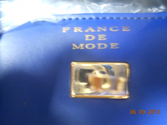 กระเป๋าผู้หญิงของแท้จากญี่ปุ่นมีผลิตที่ USA.ฝรั่งเศษ, อื่นๆ ใช้มาน้อยมากอย่างสวย หาตำหนิไม่เจอ กระเป๋าผู้หญิงของแท้จากญี่ปุ่นมีผลิตที่ USA.ฝรั่งเศษ, อื่นๆ ใช้มาน้อยมากอย่างสวย หาตำหนิไม่เจอ