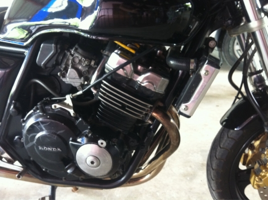 SF400 ปี 95 สวย พร้อมขับ ทะเบียนโอน SF400 ปี 95 สวย พร้อมขับ ทะเบียนโอน