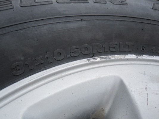 แม็กโตโยต้า D4D + ยาง 31 ทั้งชุด 9,000-