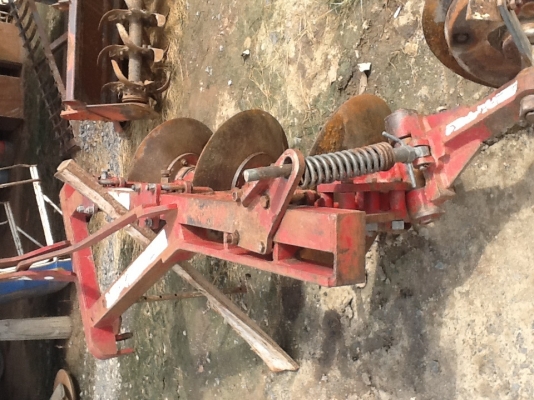 ผานบุกเบิก 3 จาน CMT ชลบุรีเมืองทอง ผานไถอันดับ 1 ของเมืองไทย ผานบุกเบิก 3 จาน CMT ชลบุรีเมืองทอง ผานไถอันดับ 1 ของเมืองไทย