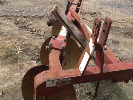 ผานบุกเบิก 3 จาน CMT ชลบุรีเมืองทอง ผานไถอันดับ 1 ของเมืองไทย ผานบุกเบิก 3 จาน CMT ชลบุรีเมืองทอง ผานไถอันดับ 1 ของเมืองไทย