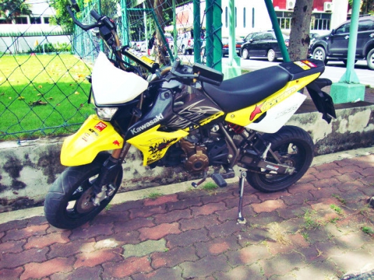 Kawasaki New KSR 110 CC. สีเหลือง สภาพเดิมๆ Kawasaki New KSR 110 CC. สีเหลือง สภาพเดิมๆ