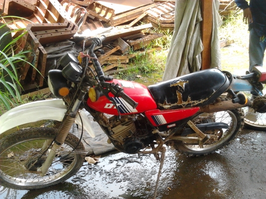 ขาย yamaha dt 125 mx mtทะเบียนโอน