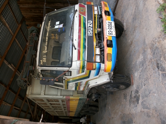 ขาย ISUZU ร็อคกี้ 1เพลาเอกสารพร้อมโอนยาว 7.30 เมตรเครื่องดี