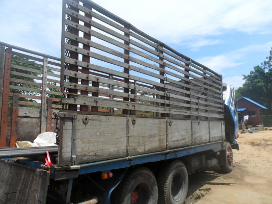 อีซูซุ ร็อคกี้ 175 เพลาเดียว กระบะไม้