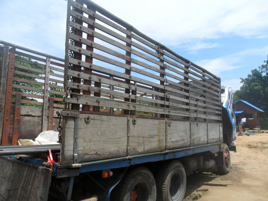 อีซูซุ ร็อคกี้ 175 เพลาเดียว กระบะไม้