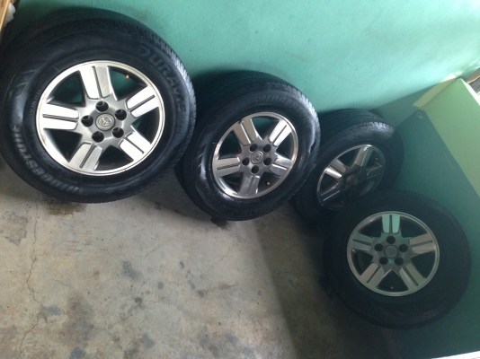 ขายแม็กพร้อมยาง วีโก้