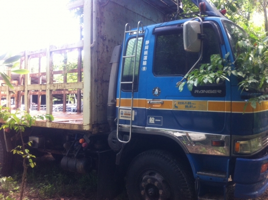 ขาย HINO KT929 หัวสิงไฮเทคหัวนอก เครื่องHO7C 185แรงม้า พื้นเรียบคอกโปร่ง สภาพสวยพร้อมใช้ ติดต่อได้ที่คุณ อ๊อฟ พิจิตร 086-737-9991 ขาย HINO KT929 หัวสิงไฮเทคหัวนอก เครื่องHO7C 185แรงม้า พื้นเรียบคอกโปร่ง สภาพสวยพร้อมใช้ ติดต่อได้ที่คุณ อ๊อฟ พิจิตร 086-737-9991