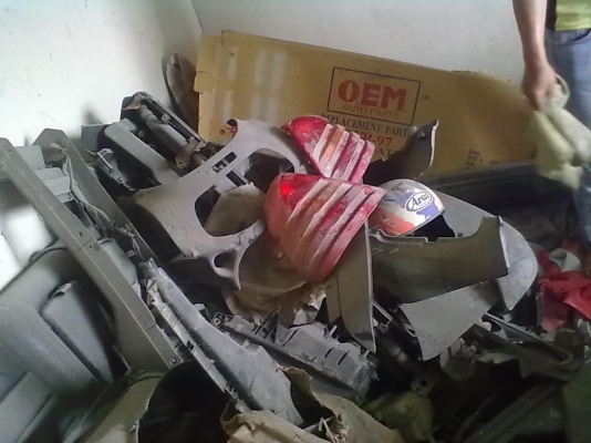 ขายอะไหลรถ  ระเบิดรถแต่ง จำนวนมาก