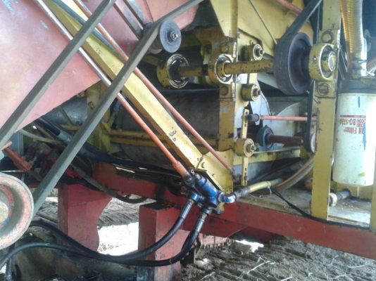 รถเกี้ยว อำนวย ตัวเดิน 10 อุ้ม ตันครึ่ง เครื่องJO รถเกี้ยว อำนวย ตัวเดิน 10 อุ้ม ตันครึ่ง เครื่องJO