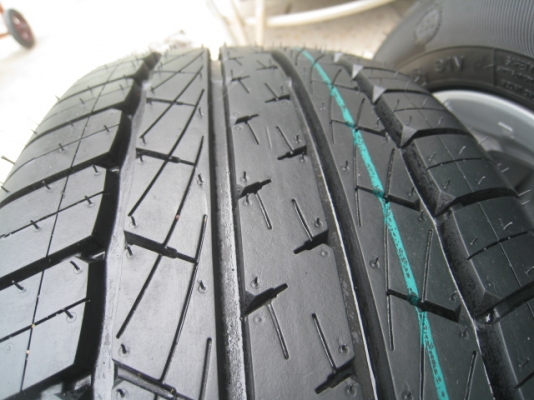 ขายล้อแม็ก Honda civic fb ป้ายแดง 16"x6.5" et45 5รู114.3 +ยางปี 3313 ตุ่มหน้ายางและสีมีทุกเส้นครับ  สนใจติดต่อเล็กคลองสาม (081-3747940)