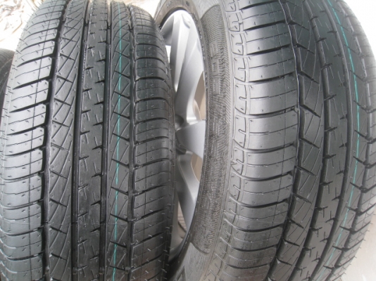 ขายล้อแม็ก Honda civic fb ป้ายแดง 16"x6.5" et45 5รู114.3 +ยางปี 3313 ตุ่มหน้ายางและสีมีทุกเส้นครับ  สนใจติดต่อเล็กคลองสาม (081-3747940)