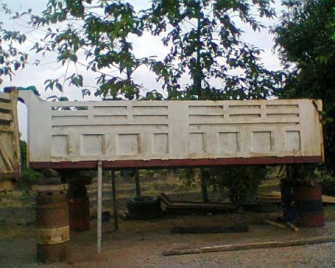 ขายกะบะดั้ม10 ล้อ ครบชุด FUSO527(ขายใหม่หลุดมัดจำ)