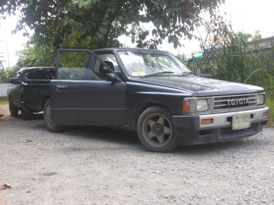 ขายรถกระบะบรรทุก Toyota Hero เครื่องเดิม