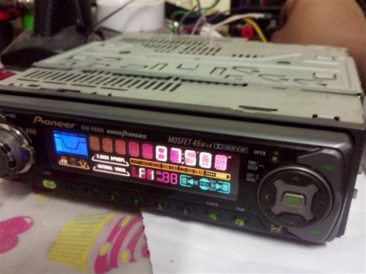 วิทยุติดรถ iรีโมทย์ สภาพพร้อมใช้ 2 ตัว 1,200 บาท ครับ MP3 USB DVD FM