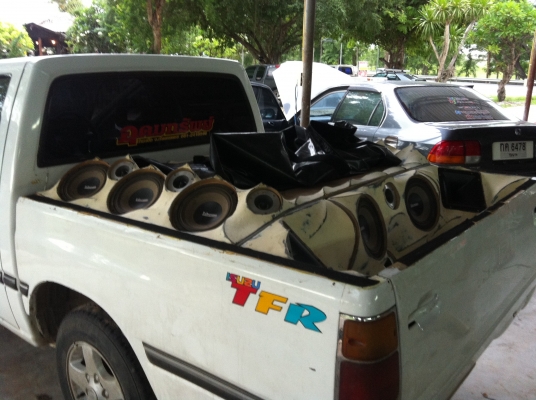 ขาย เครื่องเสียงชุดใหญ่ หมดนี่เรยคับ พร้อมใช้งาน