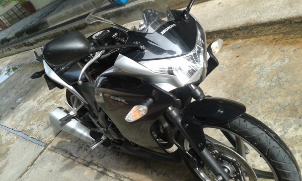 ** ขายรถ Honda CBR250i หัวฉีด ปี54 สวยๆ เครื่องดีมาก **