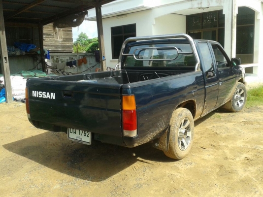 รถกระบะนิสสัน BIG M ปี่2536 พวงมาลัยพาวเวอร์ เครื่องดี2500ฝาแดง