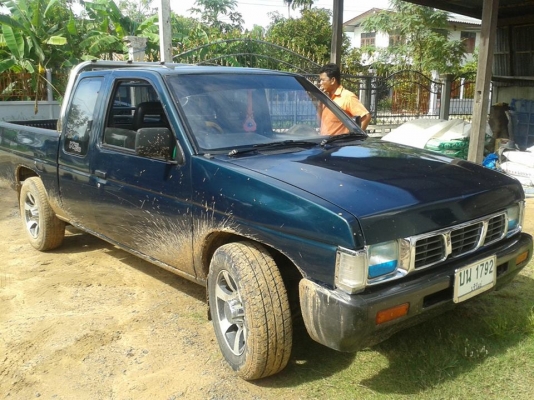 รถกระบะนิสสัน BIG M ปี่2536 พวงมาลัยพาวเวอร์ เครื่องดี2500ฝาแดง