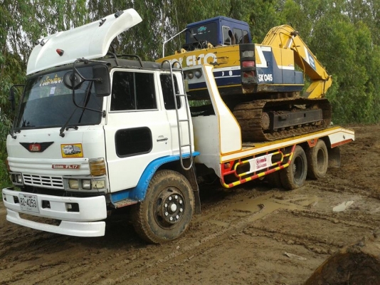 ขายรถข่นรถแบ้โคร ครับ F17 เครื่อง EH 700 เครื่องดี เพลาเดียวเจ้าของขายเอง