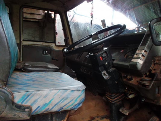 ขายด่วนรถ6ล้อร๊อกกี้เครือง6BD1ยาง900หัวบางเดิมปี43