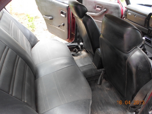 ขาย mazda 929 หน้ายักษ์ classic 4 ประตู ขายกันถูกๆ เชิญครับ