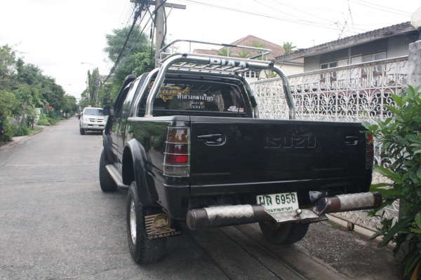 ขายอีซูซุปี 03 เจ้าของขายเอง