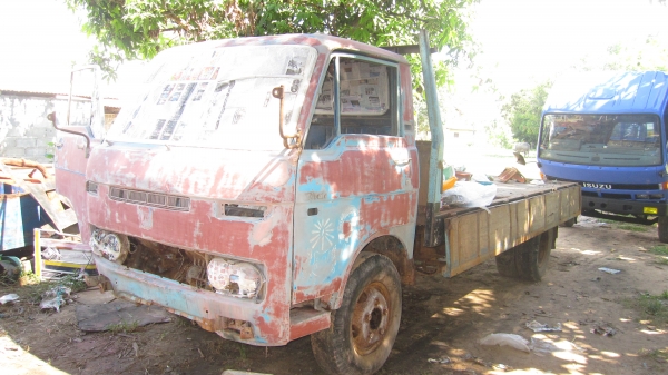 ฝากขาย มาสด้า 6 ล้อ TITAN รถโดยสาร  ถูกๆ  130000  ทะเบียนพร้อม