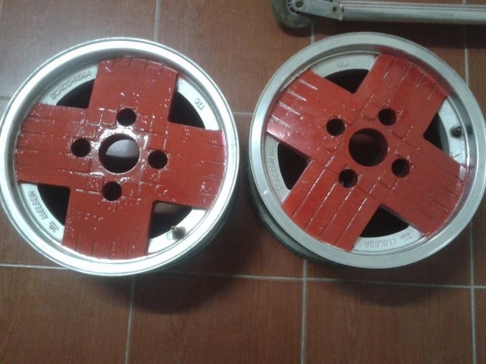 ขาย แม็กขอบ 13 ... 114 กว้าง7 นิ้ว. 4 วง   2500บาท ไม่คดไม่ดุ้งครับของแท้ ญี่ปุ่นไม่เหมือนใคร ลด3800