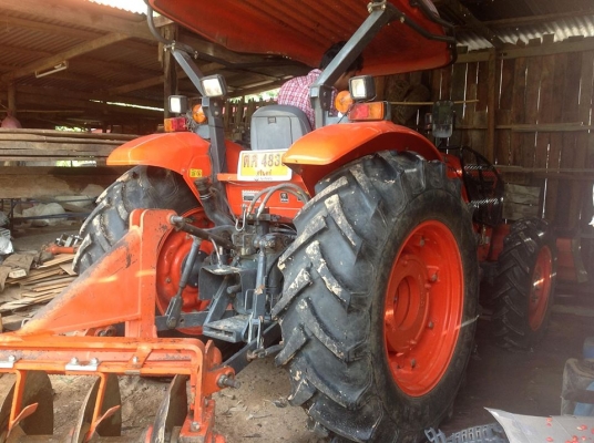 ขายรถไถ Kubota M 7040 สภาพ ดีเหมือนใหม่