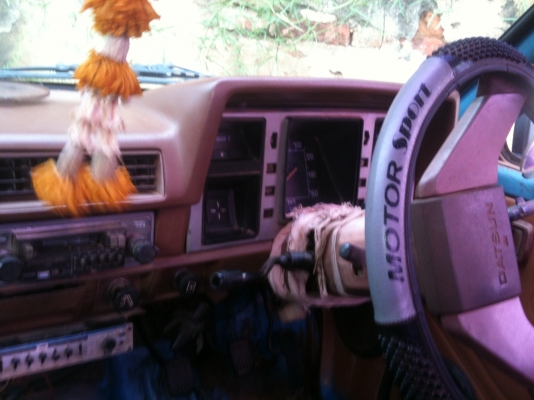 ดัทสัน 720 เกียร์คอ แท้ๆ เดิมๆ แห้งๆ