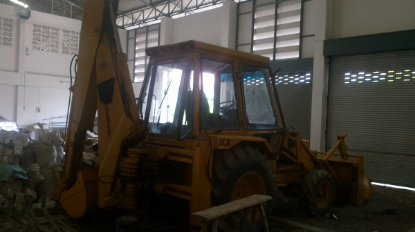 ขายรถJCB 3CX สวยพร้อใช้งาน ขายรถJCB 3CX สวยพร้อใช้งาน