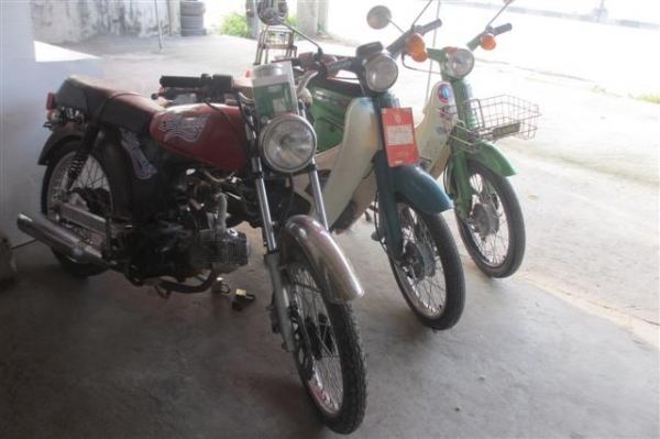 ขายเหมารถโบราณ 3 คันถูกๆอ่านรายละเอียดด้านในครับ จ.ชลบรี